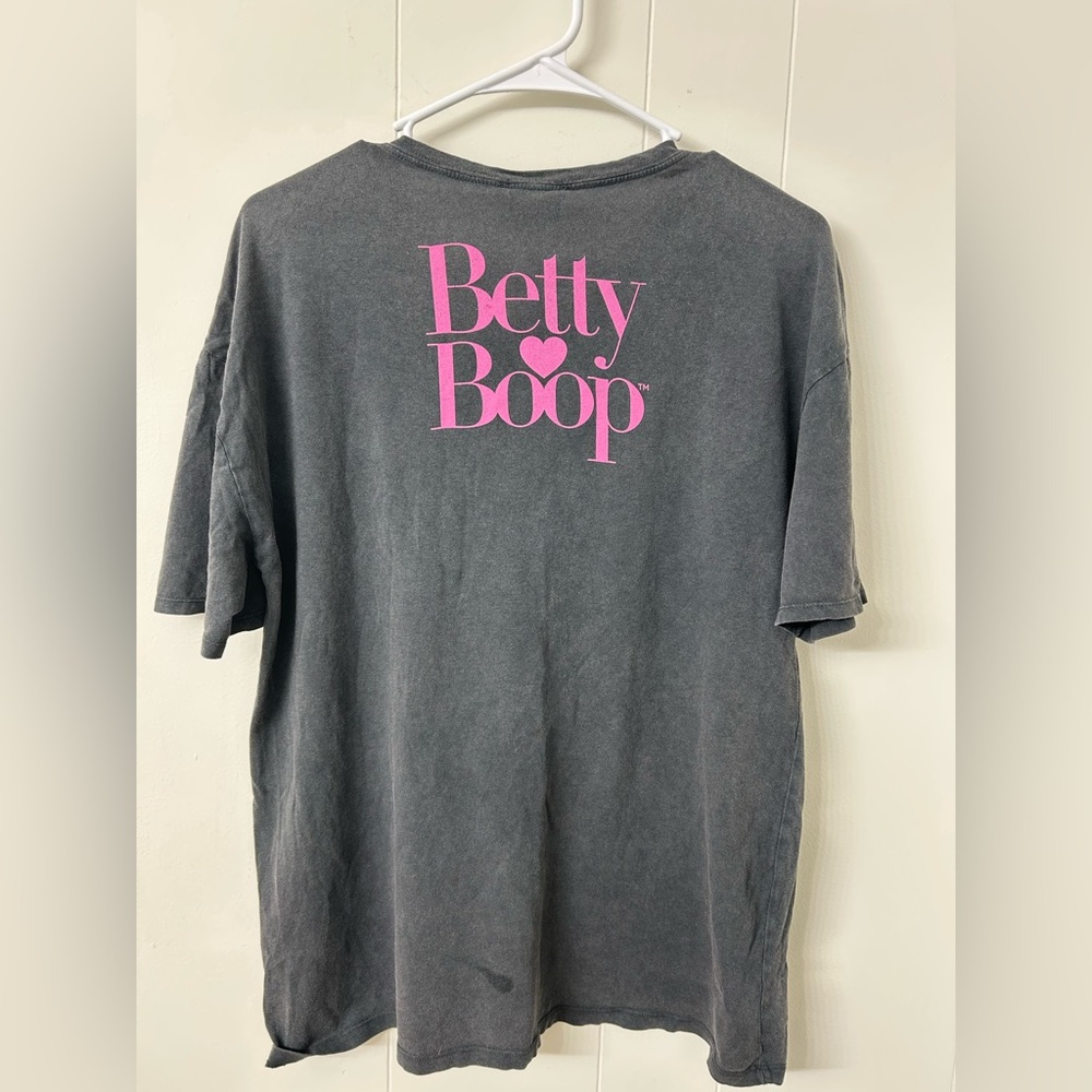 Zara Black Short Sleeve Tee with Graphic Design - Picture 4 of 6
